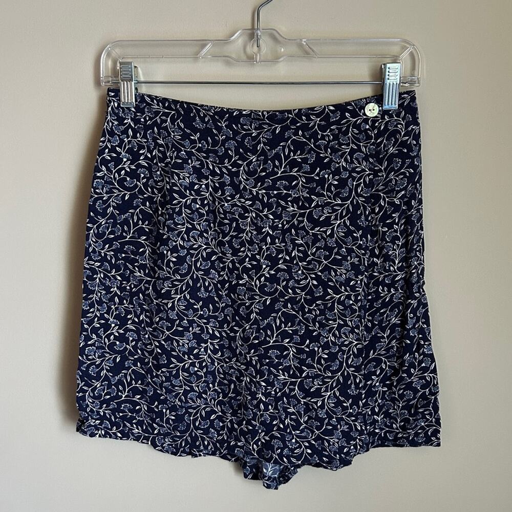 Vintage California Influence Navy Blue/White Floral Lightweight Skort Size Small